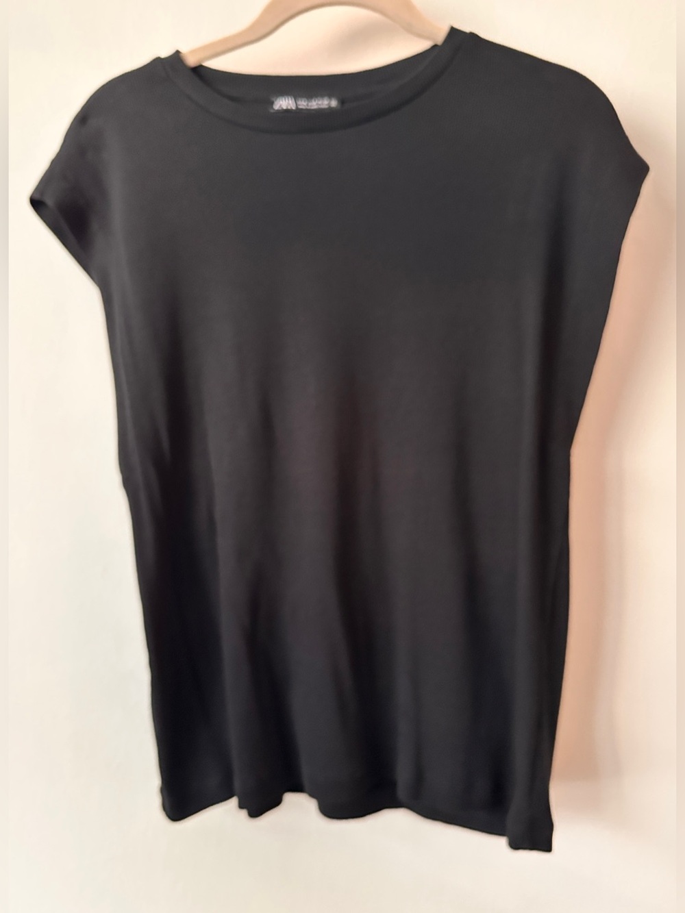 Zara Black Cap-Sleeve Women's Top